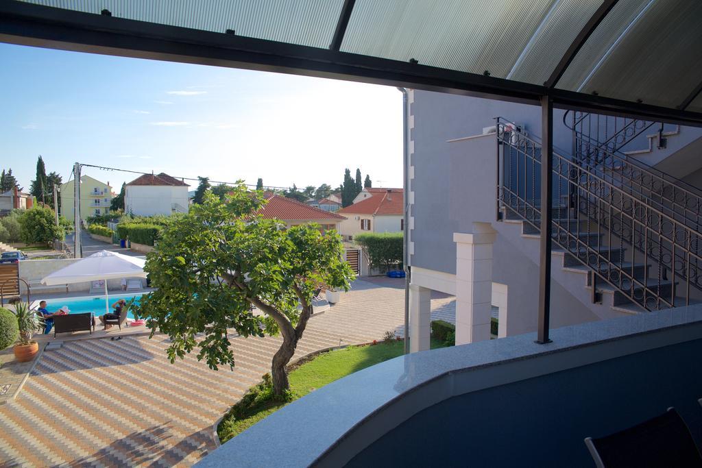 Banic Apartments With Pool Biograd Na Moru Habitación foto