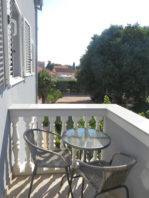 Banic Apartments With Pool Biograd Na Moru Exterior foto